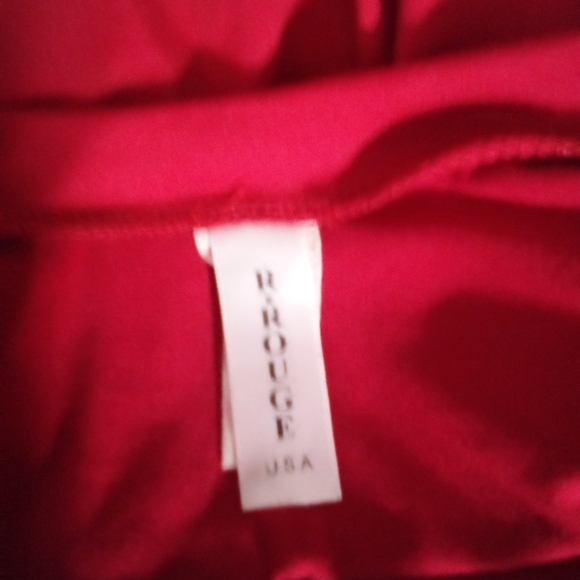 Rouge Helium Red Graphic Short Sleeve Tee ( Box EH ) - Picture 3 of 3